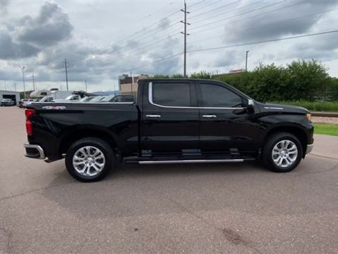 Used 2024 Chevrolet Silverado 1500 LTZ w/ LTZ Convenience Package II image 9