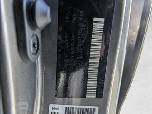 Used 2024 Toyota Sienna XLE image 17