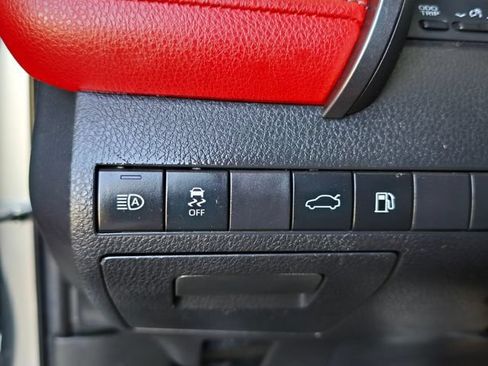 Used 2018 Toyota Camry XSE w/ Audio Package FWD image 15