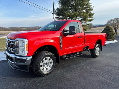 Used 2023 Ford F350 XLT w/ 360-Degree Camera Package image 7