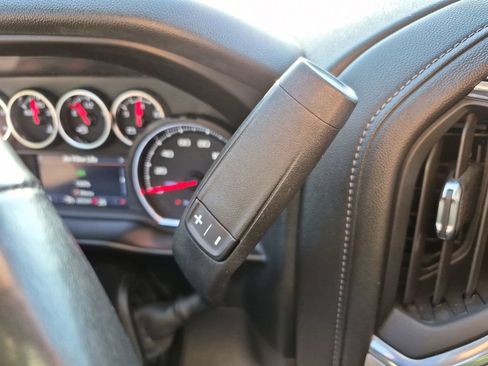Used 2021 Chevrolet Silverado 1500 LT Trail Boss w/ Convenience Package II AWD/4WD image 30