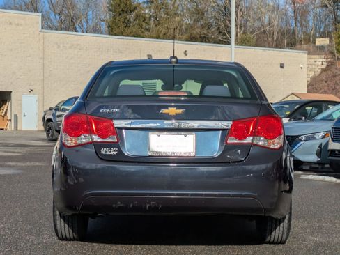 Used 2016 Chevrolet Cruze L image 5