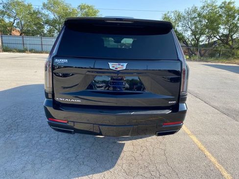Used 2025 Cadillac Escalade Sport w/ Touring Package AWD/4WD image 5