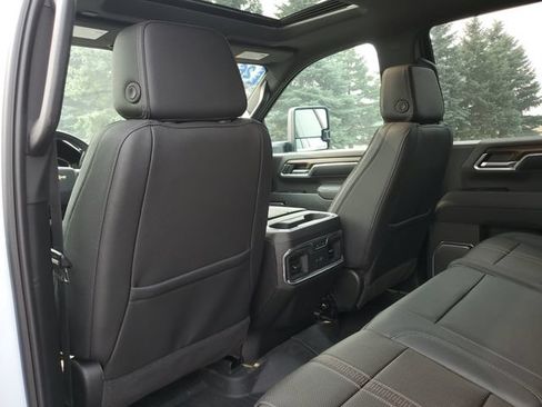 Certified 2026 Chevrolet Silverado 2500 High Country w/ High Country Premium Package AWD/4WD image 31