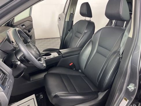 Used 2023 Nissan Rogue SV w/ SV Premium B Package image 18