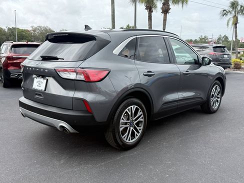 Certified 2022 Ford Escape SEL FWD image 4