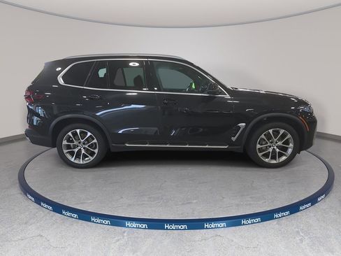 Certified 2025 BMW X5 sDrive40i w/ Climate Comfort Package RWD image 5