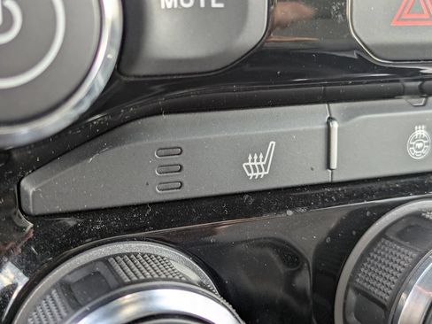 Used 2025 RAM 1500 Big Horn RWD image 20
