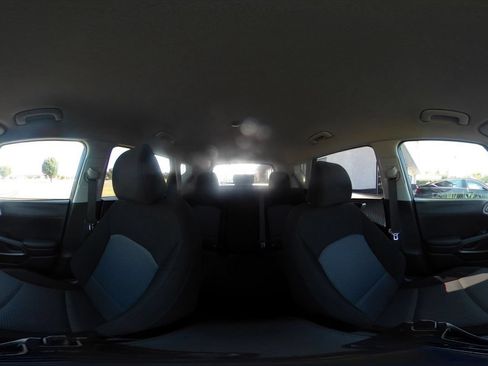 Used 2025 Kia Soul LX w/ LX Technology Package FWD image 40