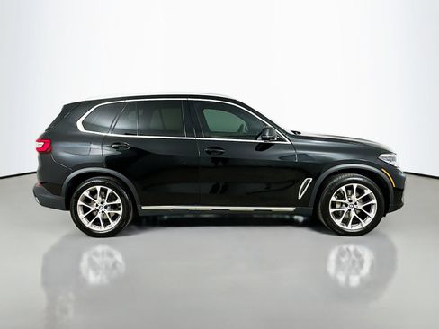 Used 2021 BMW X5 xDrive40i w/ Convenience Package AWD/4WD image 4