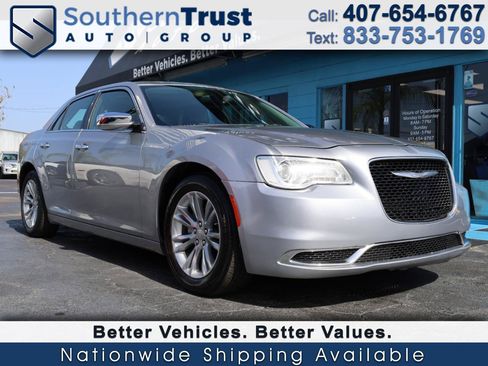 Used 2016 Chrysler 300 C RWD image 1