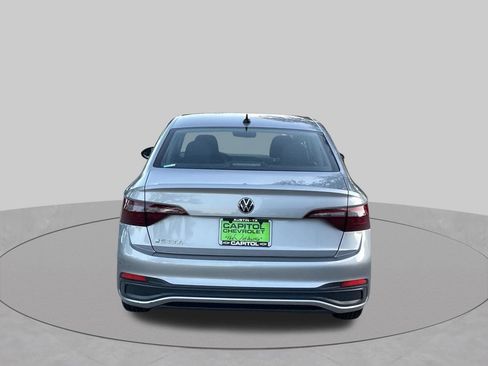 Used 2024 Volkswagen Jetta S FWD image 5