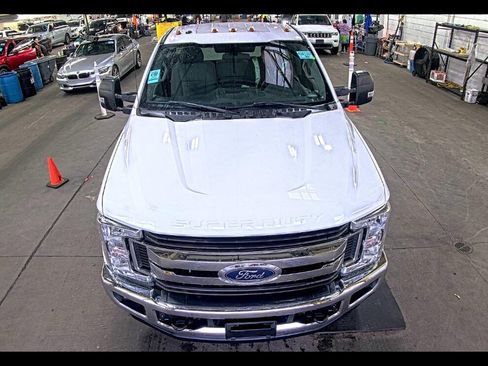 Used 2019 Ford F250 XLT w/ XLT Value Package image 18