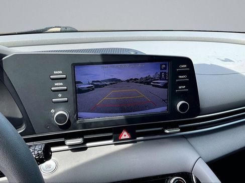 Used 2021 Hyundai Elantra Blue FWD image 19