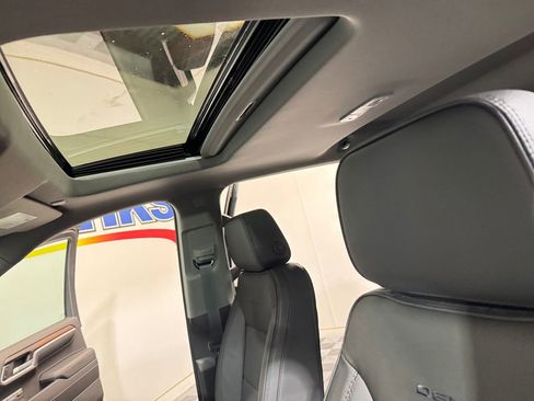 New 2026 GMC Sierra 1500 Denali w/ Denali Reserve Package image 10