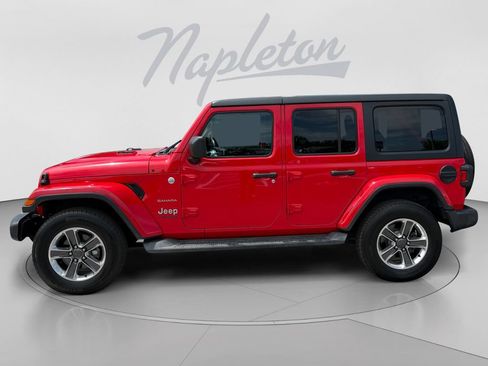 Used 2020 Jeep Wrangler Unlimited Sahara AWD/4WD image 4