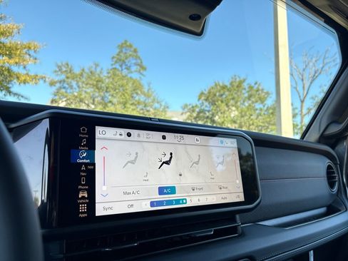 New 2026 Jeep Wrangler Unlimited Rubicon image 28