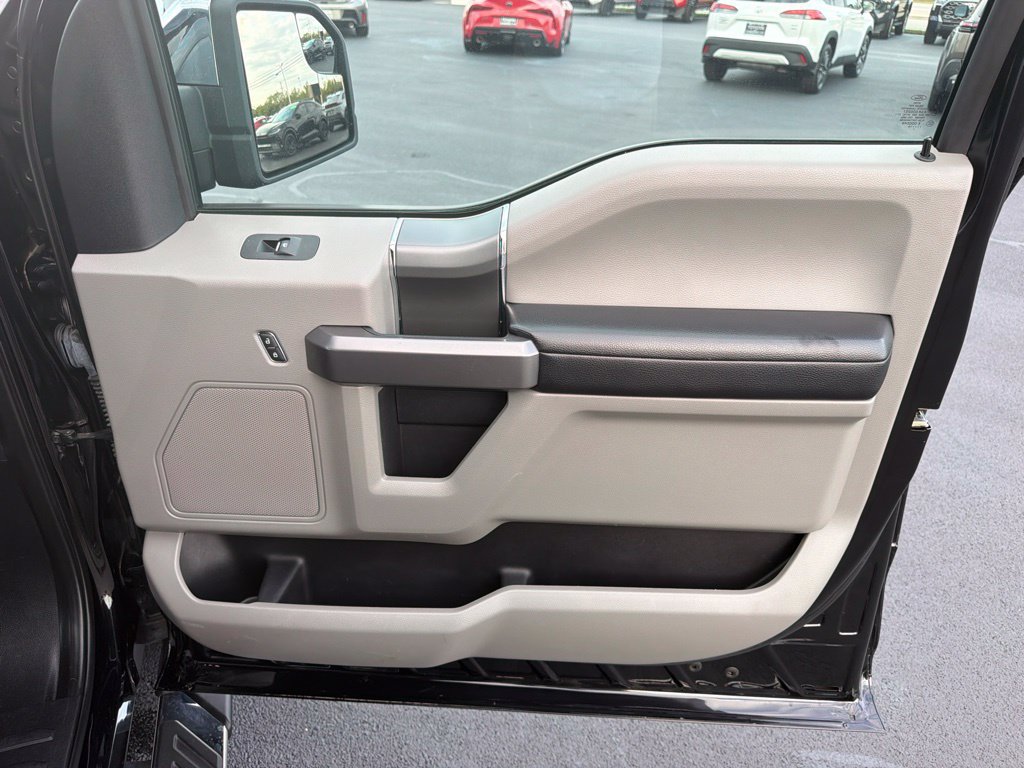 Used 2019 Ford F150 XLT w/ Equipment Group 302A Luxury AWD/4WD image 23