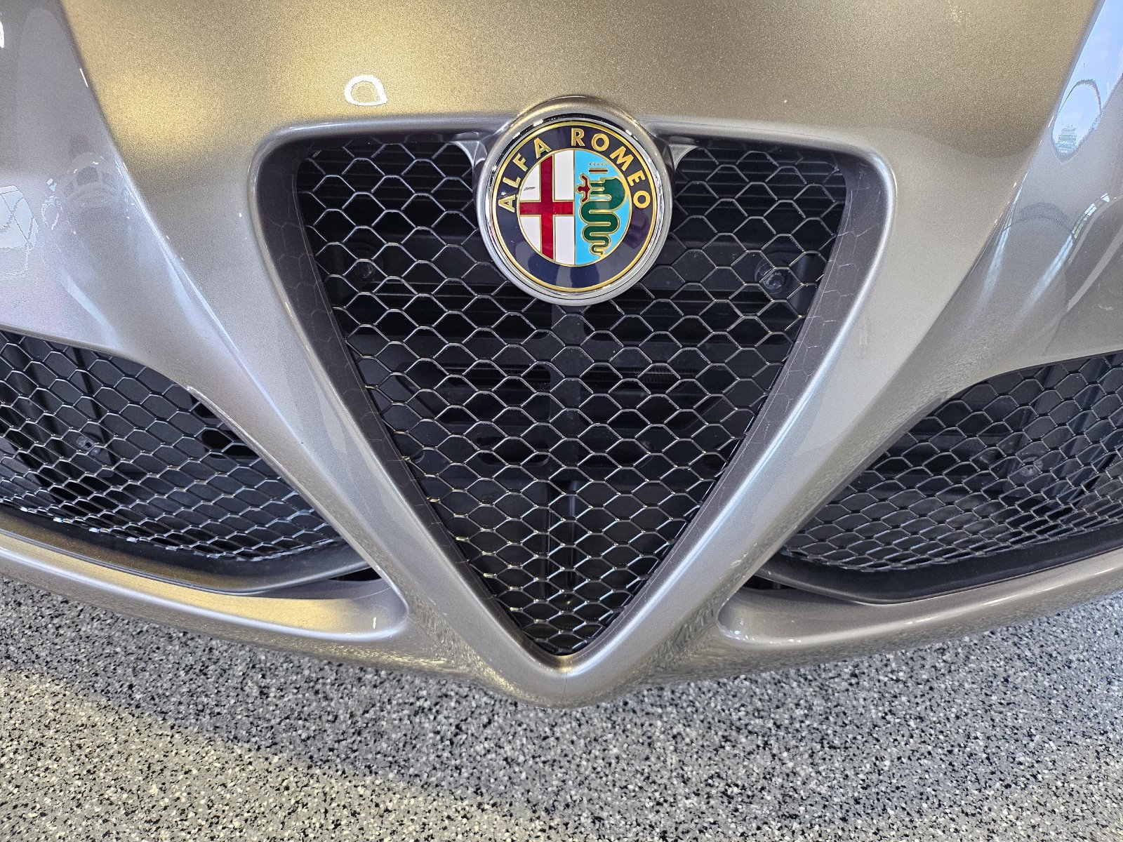 Used 2016 Alfa Romeo 4C Coupe w/ Convenience Group - Coupe RWD image 32