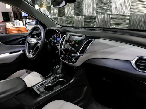 Used 2020 Chevrolet Equinox LT FWD image 12
