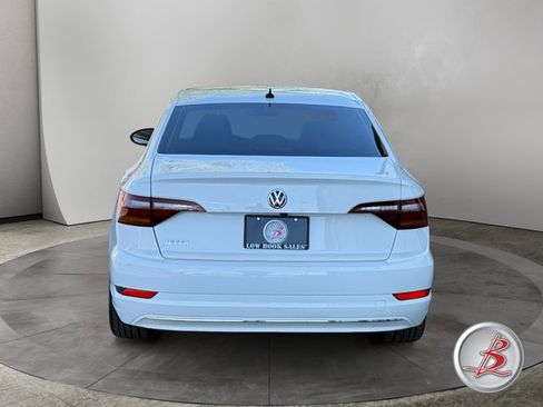 Used 2019 Volkswagen Jetta SE image 6