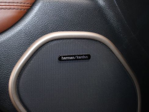 Used 2017 Jeep Grand Cherokee Summit image 21