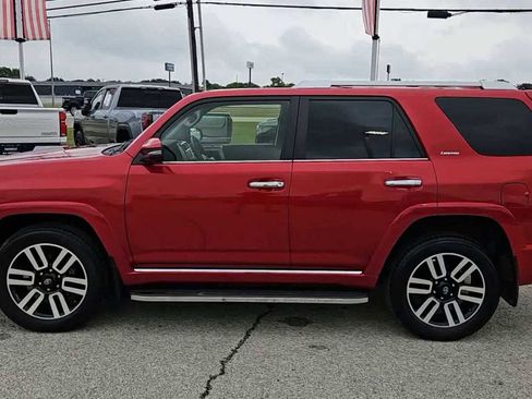 Used 2024 Toyota 4Runner Limited AWD/4WD image 5