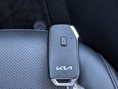 Certified 2023 Kia Sportage EX image 29