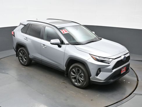 Used 2024 Toyota RAV4 XLE Premium w/ Weather Package AWD/4WD image 35
