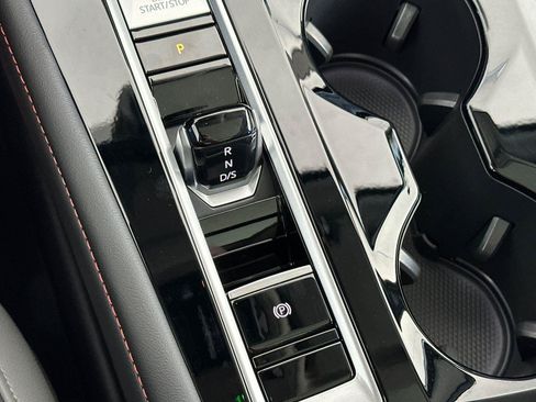 New 2026 Volkswagen Atlas Peak Edition AWD/4WD image 21