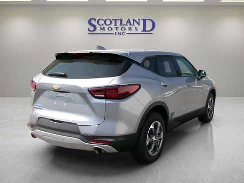 Used 2025 Chevrolet Blazer LT AWD/4WD image 6