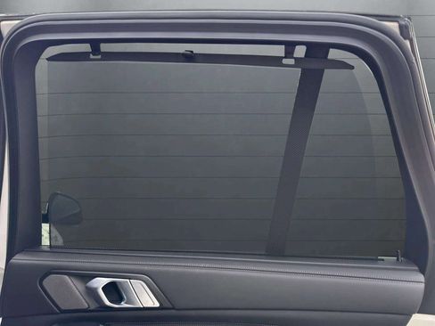 Used 2024 BMW X5 sDrive40i w/ M Sport Package image 14