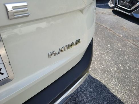 Used 2023 Nissan Rogue Platinum w/ Platinum Premium Package image 7