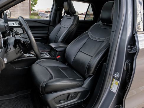 Used 2021 Ford Explorer ST w/ Equipment Group 401A image 35