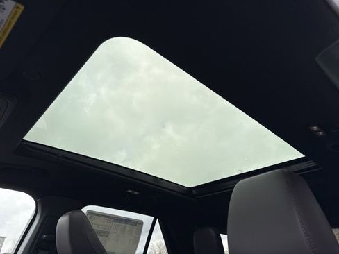 New 2026 Ford Explorer Platinum w/ LUX Leather Package AWD/4WD image 27