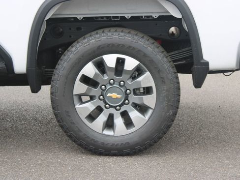 New 2026 Chevrolet Silverado 2500 Custom w/ Custom Value Package AWD/4WD image 17