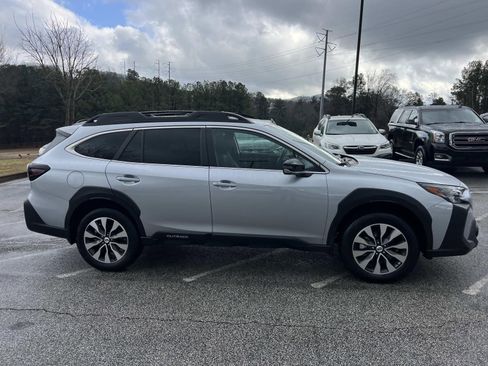 Certified 2025 Subaru Outback Limited image 8