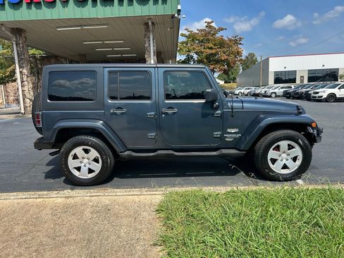 Used 2007 Jeep Wrangler Unlimited Sahara image 8