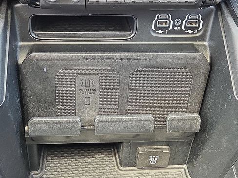Used 2024 RAM 2500 Limited AWD/4WD image 17