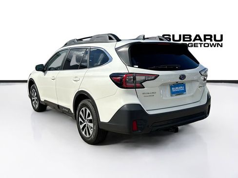 Used 2022 Subaru Outback Premium AWD/4WD image 5