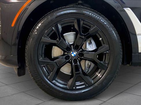 Used 2026 BMW X7 xDrive40i w/ Executive Package AWD/4WD image 11