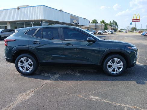 New 2026 Chevrolet Trax LS FWD image 4