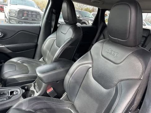 Used 2019 Jeep Cherokee Limited w/ Trailer Tow Group image 4