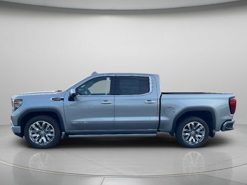 Used 2023 GMC Sierra 1500 Denali w/ Denali Reserve Package AWD/4WD image 6