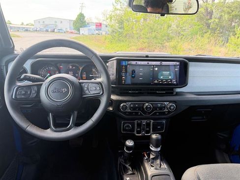 Used 2024 Jeep Wrangler Sport S w/ Convenience Group image 18