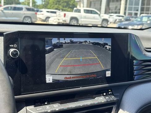 Used 2025 Toyota Camry SE w/ Multimedia Upgrade Package FWD image 23