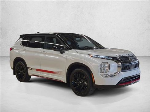Used 2024 Mitsubishi Outlander Ralliart AWD/4WD image 3