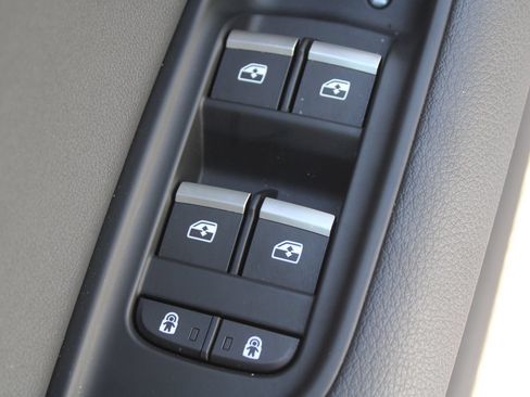 Used 2025 Audi Q7 3.0T Premium AWD/4WD image 21