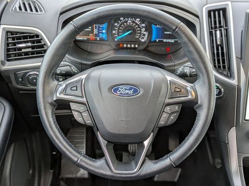 Certified 2022 Ford Edge SEL w/ Convenience Package image 18