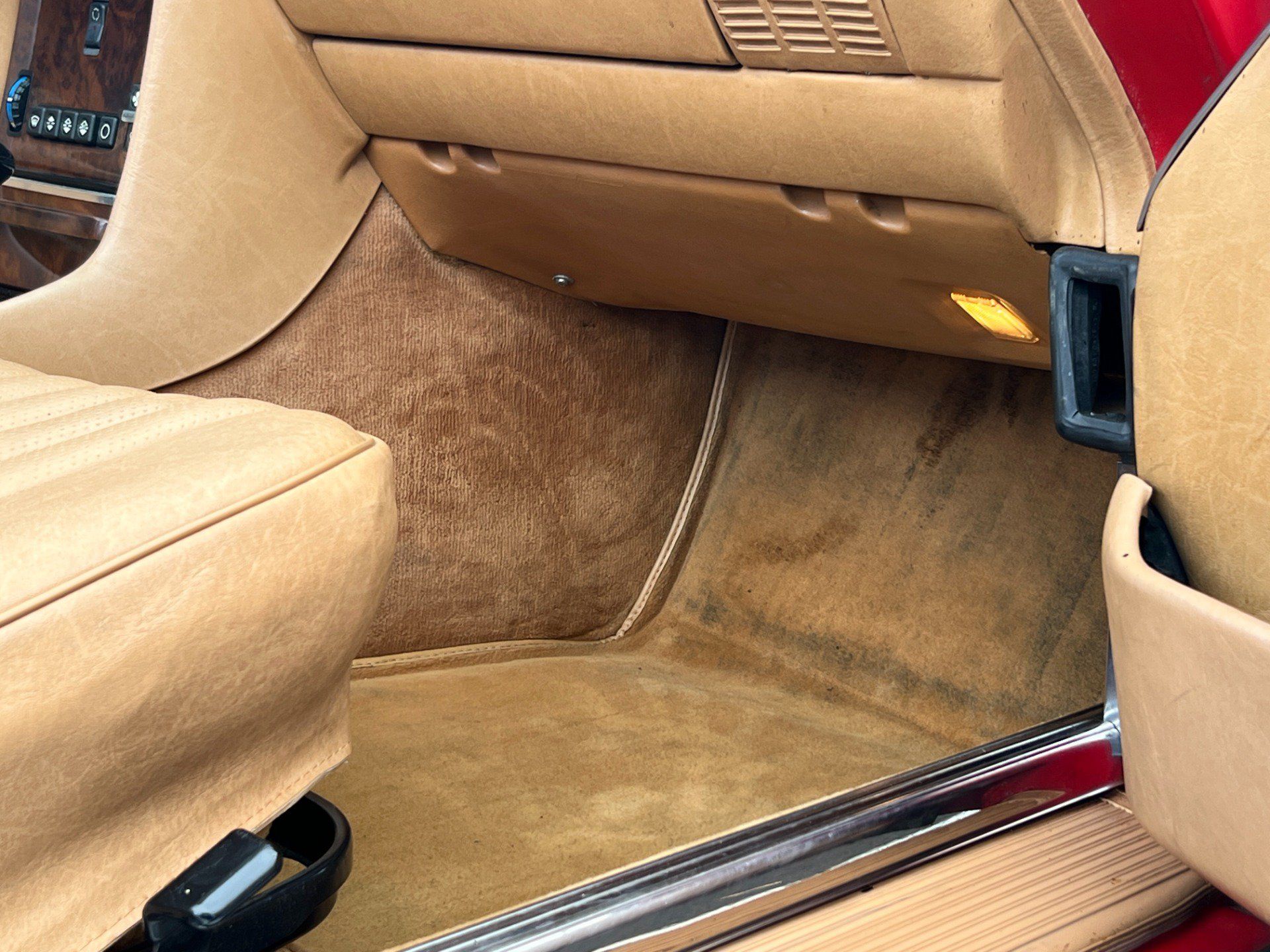 Used 1987 Mercedes-Benz 560 SL image 26